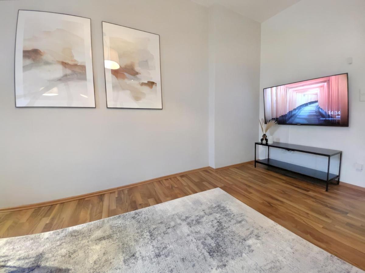 Milpau Recklinghausen1 - Modernes Und Zentrales Premium-Apartment Mit Queensize-Bett, Netflix, Nespresso, Smart-Tv Und Privatparkplatz Eksteriør billede
